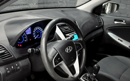 Hyundai Solaris II рестайлинг, 2013 год, 625 000 рублей, 15 фотография