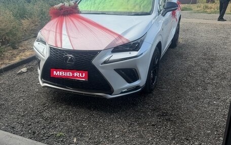 Lexus NX I, 2017 год, 3 999 999 рублей, 5 фотография