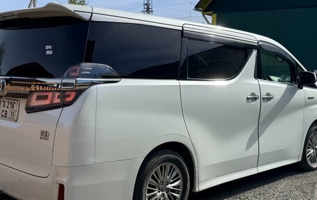 Toyota Vellfire II, 2018 год, 4 450 000 рублей, 5 фотография