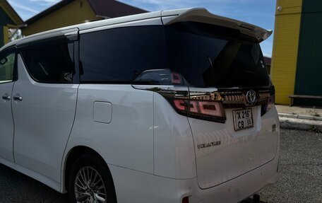 Toyota Vellfire II, 2018 год, 4 450 000 рублей, 7 фотография