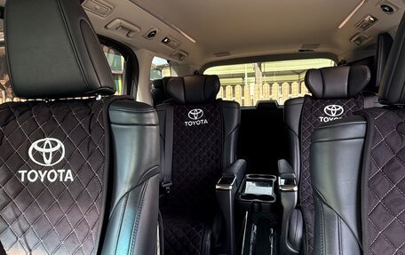 Toyota Vellfire II, 2018 год, 4 450 000 рублей, 16 фотография