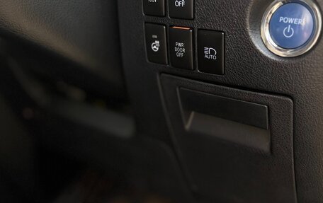 Toyota Vellfire II, 2018 год, 4 450 000 рублей, 28 фотография