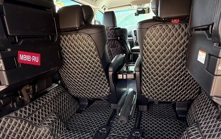 Toyota Vellfire II, 2018 год, 4 450 000 рублей, 18 фотография