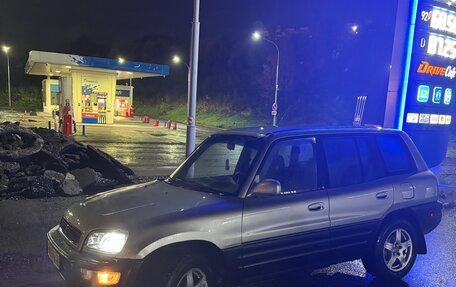 Toyota RAV4, 1999 год, 420 000 рублей, 24 фотография