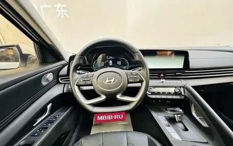Hyundai Elantra, 2023 год, 1 688 008 рублей, 19 фотография