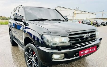 Toyota Land Cruiser 100 рестайлинг 2, 2006 год, 2 300 000 рублей, 10 фотография