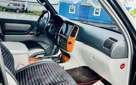 Toyota Land Cruiser 100 рестайлинг 2, 2006 год, 2 300 000 рублей, 20 фотография