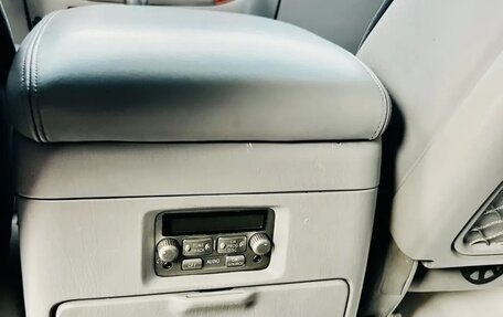 Toyota Land Cruiser 100 рестайлинг 2, 2006 год, 2 300 000 рублей, 24 фотография