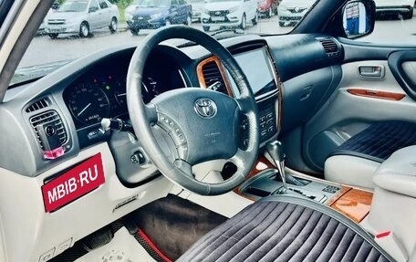 Toyota Land Cruiser 100 рестайлинг 2, 2006 год, 2 300 000 рублей, 12 фотография