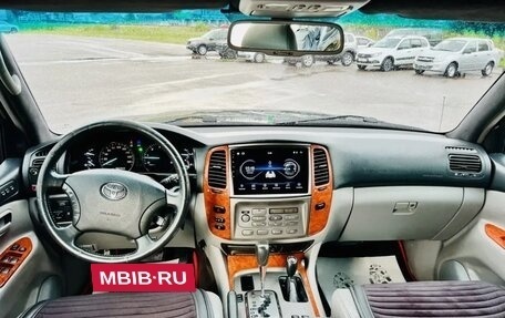 Toyota Land Cruiser 100 рестайлинг 2, 2006 год, 2 300 000 рублей, 22 фотография