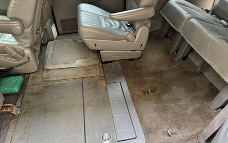 Chrysler Town & Country IV, 2004 год, 790 000 рублей, 16 фотография