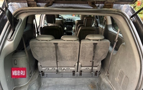 Chrysler Town & Country IV, 2004 год, 790 000 рублей, 13 фотография