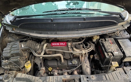 Chrysler Town & Country IV, 2004 год, 790 000 рублей, 29 фотография