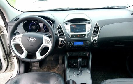 Hyundai ix35 I рестайлинг, 2011 год, 1 350 000 рублей, 5 фотография