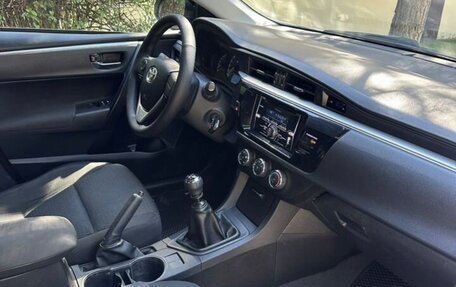 Toyota Corolla, 2013 год, 1 100 000 рублей, 5 фотография