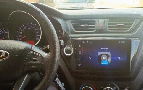 KIA Rio III рестайлинг, 2014 год, 800 000 рублей, 4 фотография