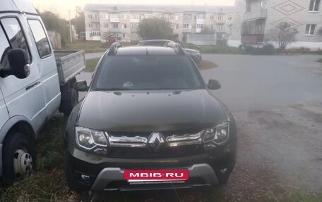 Renault Duster I рестайлинг, 2017 год, 1 500 000 рублей, 2 фотография