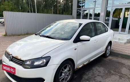 Volkswagen Polo VI (EU Market), 2013 год, 647 000 рублей, 3 фотография