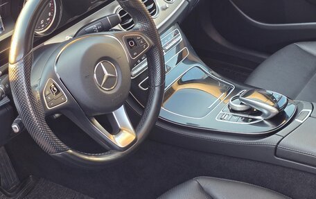 Mercedes-Benz E-Класс, 2017 год, 2 790 000 рублей, 19 фотография