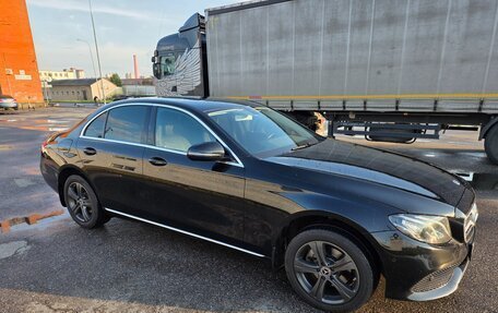 Mercedes-Benz E-Класс, 2017 год, 2 790 000 рублей, 22 фотография