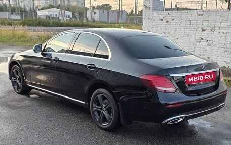 Mercedes-Benz E-Класс, 2017 год, 2 790 000 рублей, 25 фотография