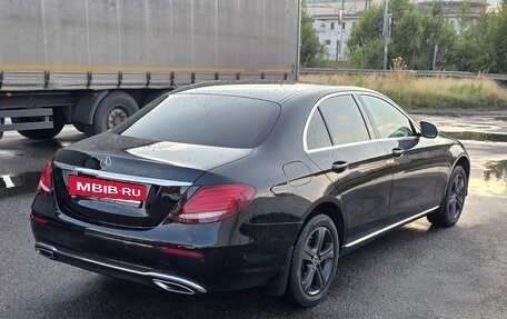 Mercedes-Benz E-Класс, 2017 год, 2 790 000 рублей, 24 фотография