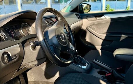 Volkswagen Jetta VI, 2012 год, 1 150 000 рублей, 3 фотография