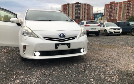 Toyota Prius Alpha I (ZVW40/41), 2012 год, 1 330 000 рублей, 10 фотография