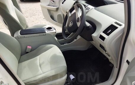 Toyota Prius Alpha I (ZVW40/41), 2012 год, 1 330 000 рублей, 21 фотография