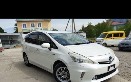 Toyota Prius Alpha I (ZVW40/41), 2012 год, 1 330 000 рублей, 24 фотография