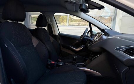 Peugeot 2008 II, 2014 год, 720 000 рублей, 11 фотография