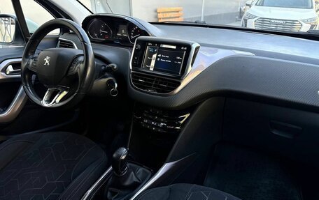 Peugeot 2008 II, 2014 год, 720 000 рублей, 15 фотография