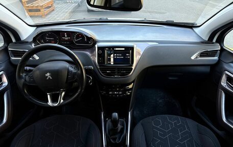 Peugeot 2008 II, 2014 год, 720 000 рублей, 12 фотография