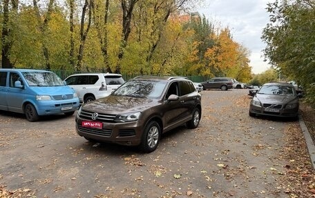 Volkswagen Touareg III, 2011 год, 1 690 000 рублей, 1 фотография