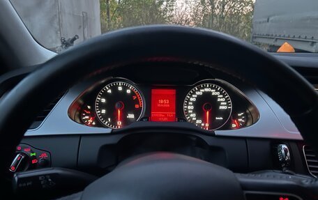 Audi A4, 2011 год, 850 000 рублей, 12 фотография