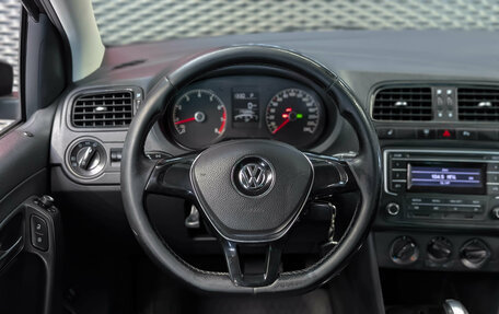 Volkswagen Polo VI (EU Market), 2015 год, 960 000 рублей, 15 фотография