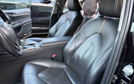Toyota Camry, 2018 год, 2 130 000 рублей, 12 фотография