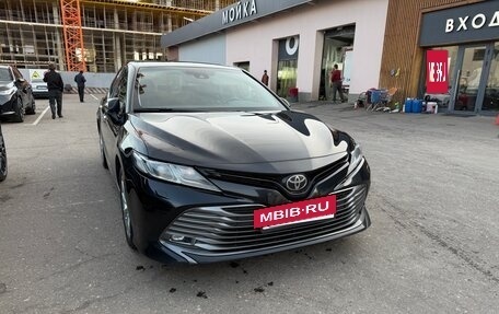 Toyota Camry, 2018 год, 2 130 000 рублей, 11 фотография