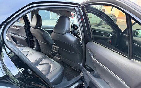 Toyota Camry, 2018 год, 2 130 000 рублей, 18 фотография