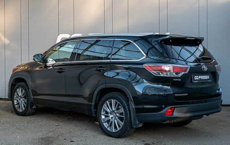 Toyota Highlander III, 2014 год, 3 299 000 рублей, 2 фотография