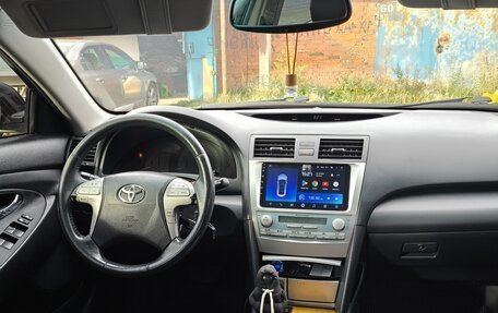 Toyota Camry, 2007 год, 900 000 рублей, 13 фотография