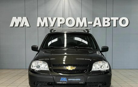 Chevrolet Niva I рестайлинг, 2017 год, 750 000 рублей, 3 фотография