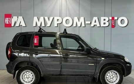 Chevrolet Niva I рестайлинг, 2017 год, 750 000 рублей, 4 фотография