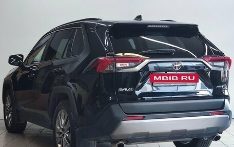 Toyota RAV4, 2022 год, 3 500 000 рублей, 8 фотография