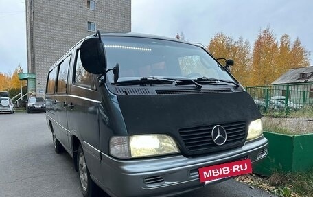 SsangYong Istana, 2000 год, 750 000 рублей, 6 фотография