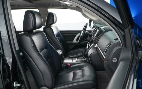 Toyota Land Cruiser 200, 2013 год, 3 111 444 рублей, 8 фотография