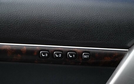 Toyota Land Cruiser 200, 2013 год, 3 111 444 рублей, 24 фотография