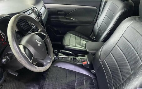 Mitsubishi Outlander III рестайлинг 3, 2012 год, 1 079 440 рублей, 9 фотография