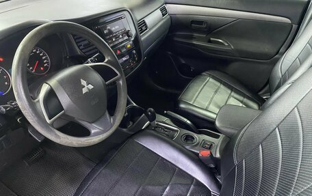 Mitsubishi Outlander III рестайлинг 3, 2012 год, 1 079 440 рублей, 8 фотография