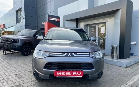 Mitsubishi Outlander III рестайлинг 3, 2012 год, 1 079 440 рублей, 2 фотография